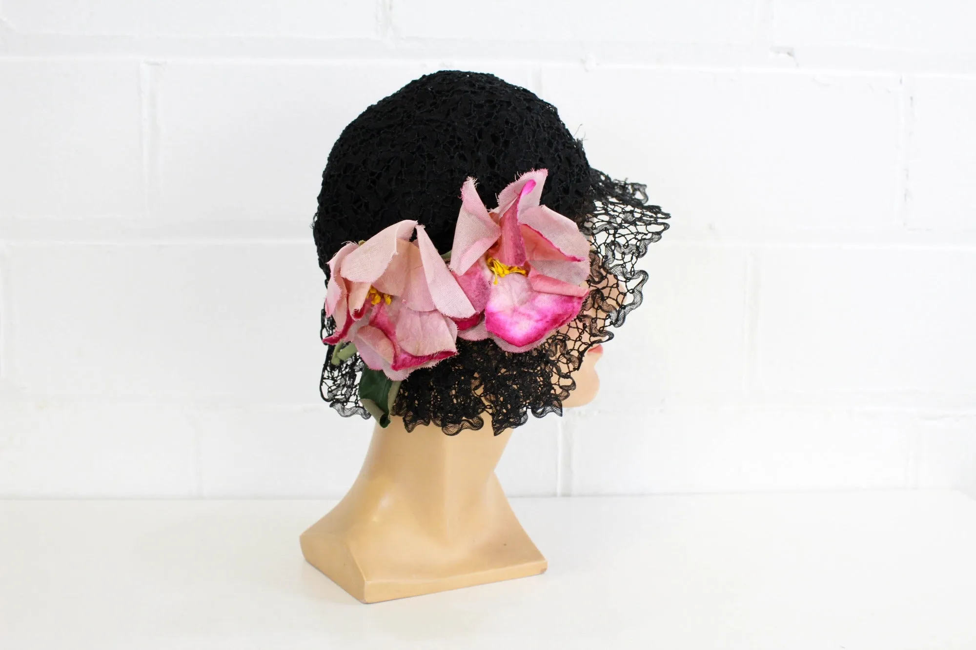 1920s Reproduction Black Horsehair Lace Hat with Pink Velvet Flowers