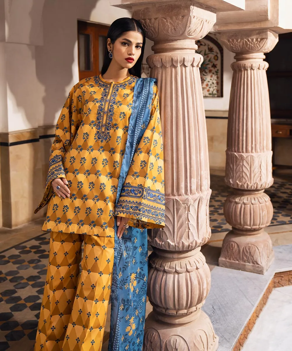 3 Piece - Embroidered Lawn Suit