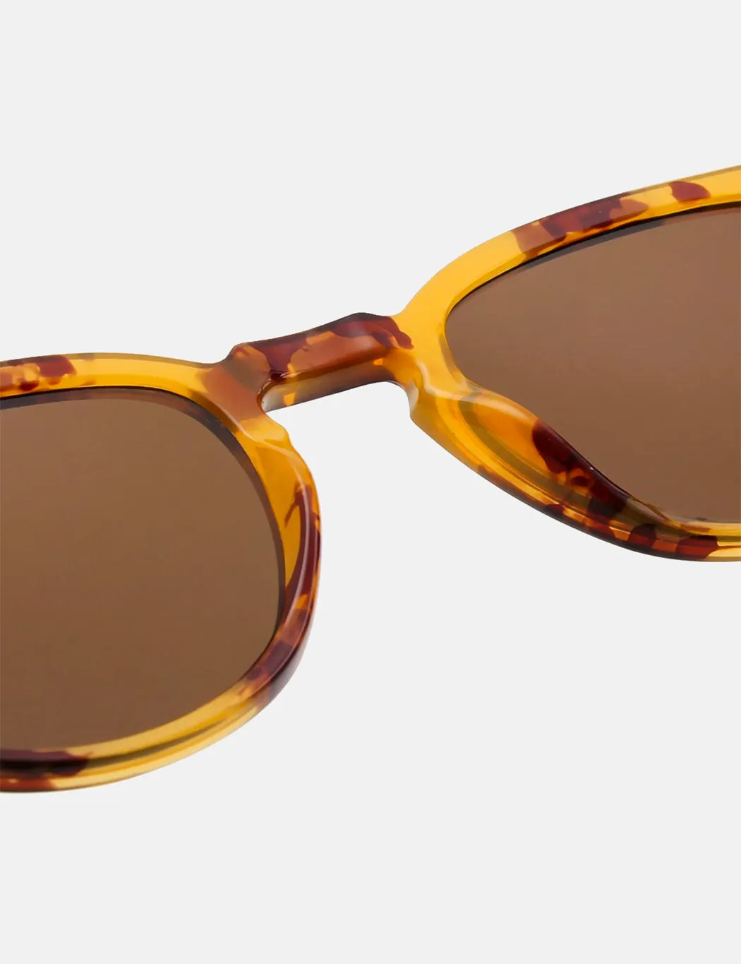 A. Kjaerbede Bate Sunglasses - Demi Light Tortoise