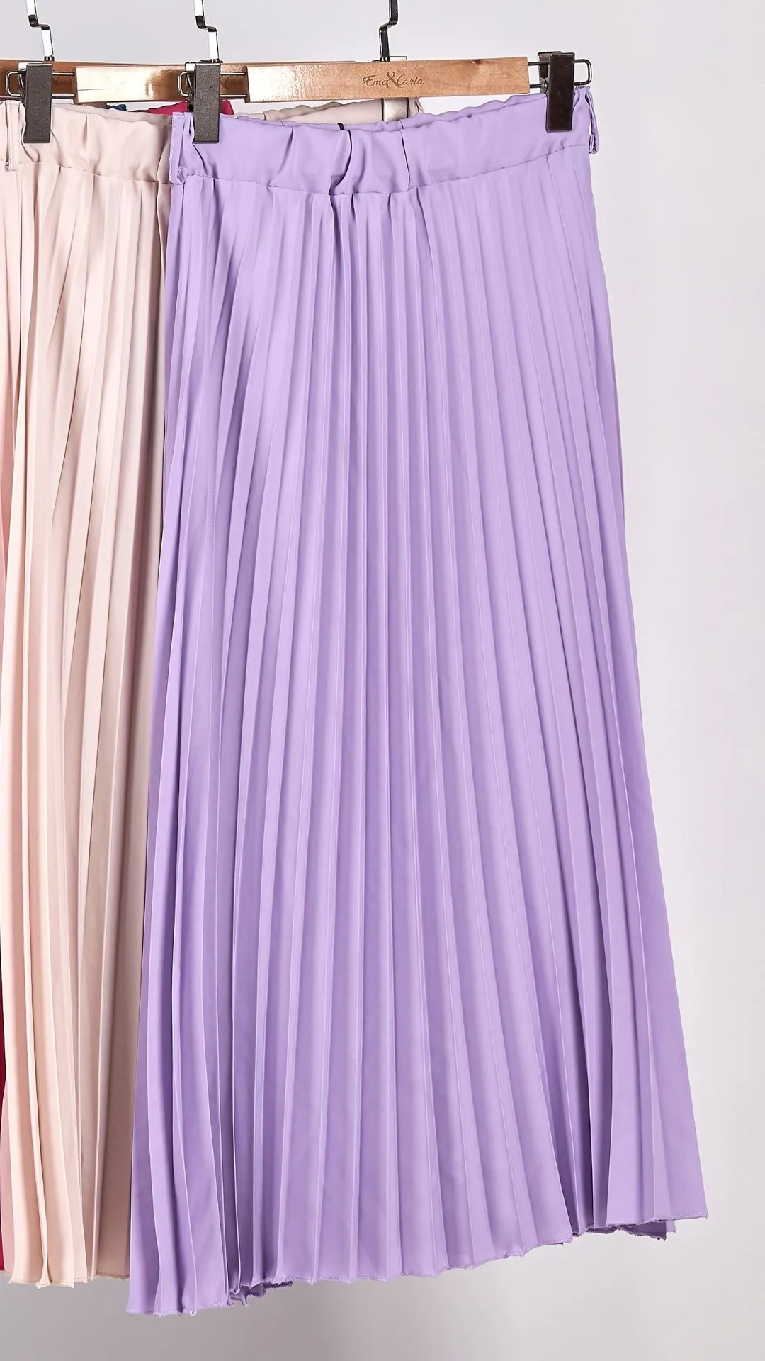 Ema&Carla - Pleated Midi Skirt