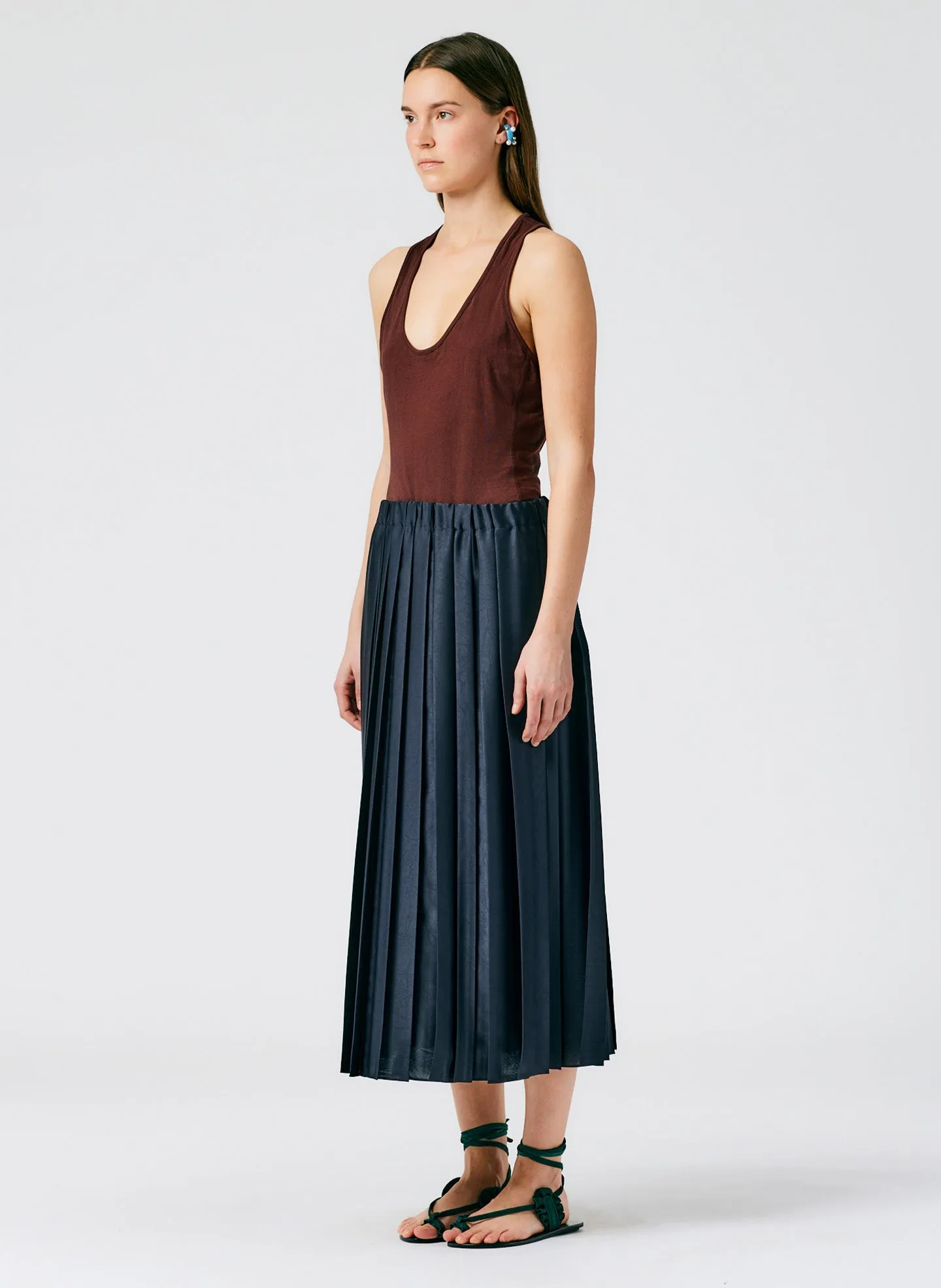 Feather Weight Pleated Pull On Skirt