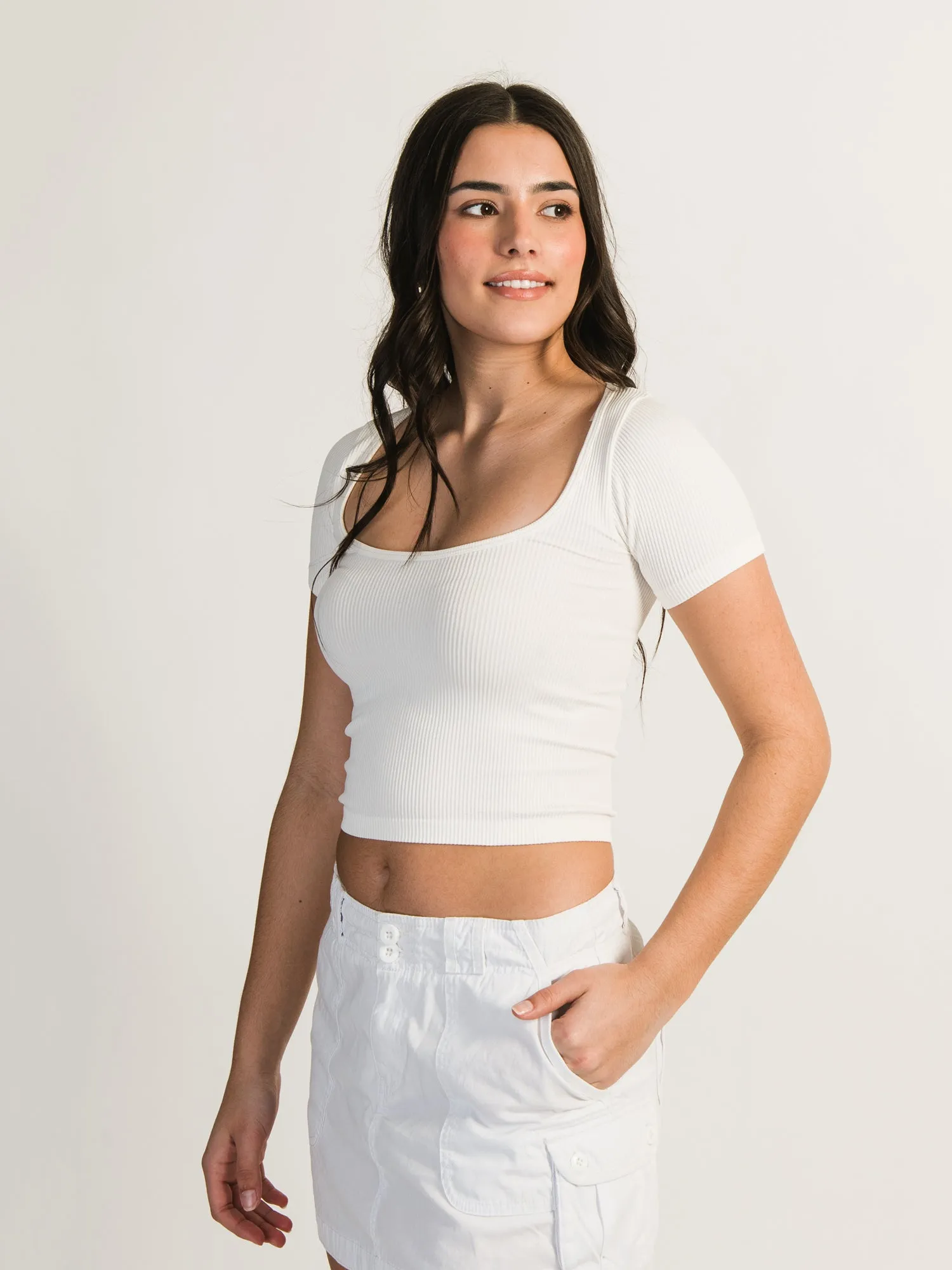 HARLOW SQUARE NECK SEAMLESS TEE - WHITE