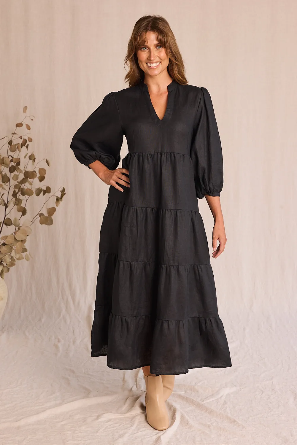 Sabre Linen V-Neck Dress in Black